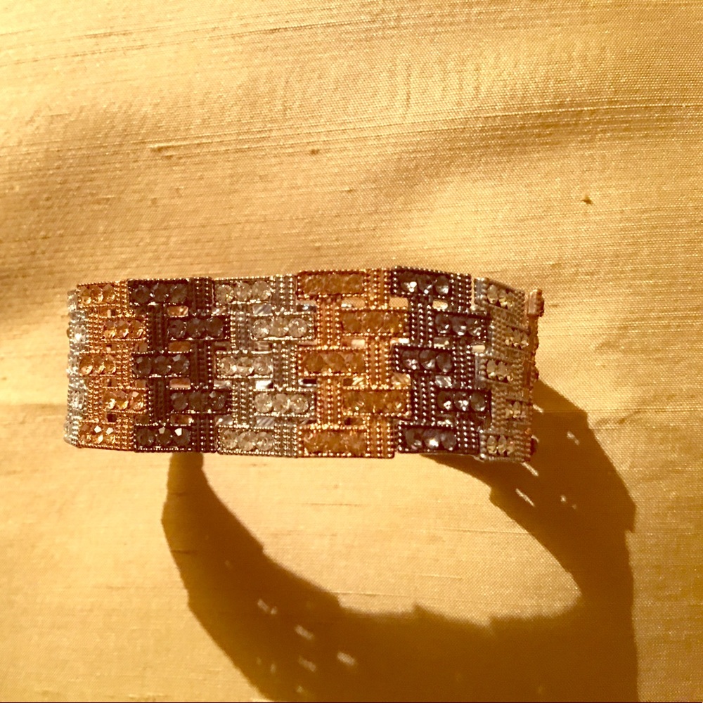 Stretch multi tone classic bracelet