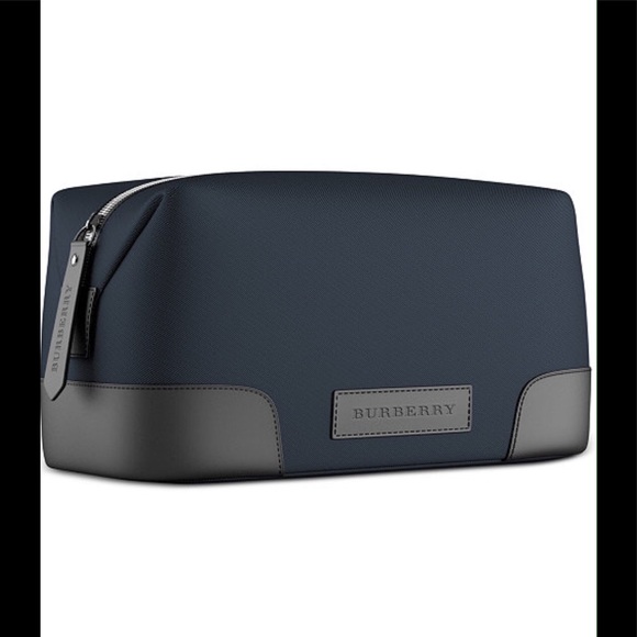 🆕BURBERRY TRAVEL TOILETRY BAG - Picture 1 of 5