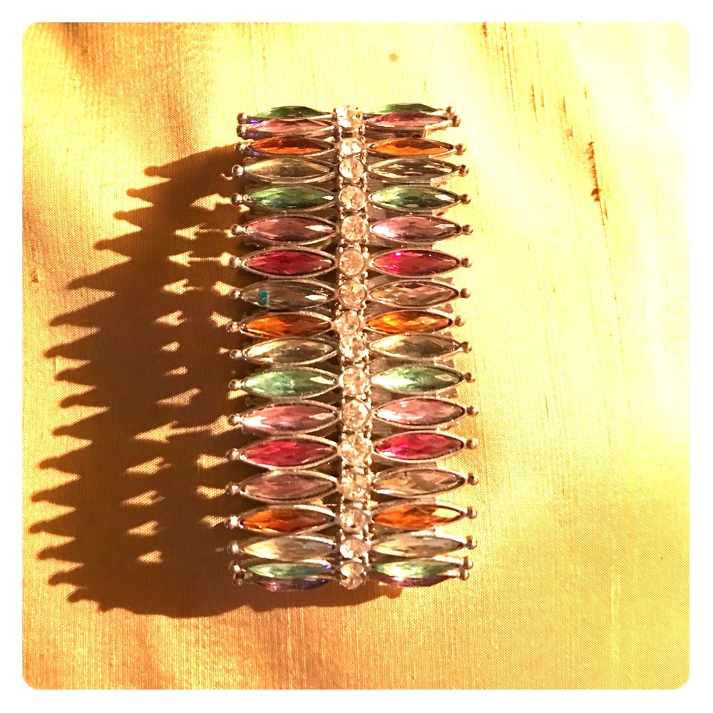 Timeless vintage style multitone bracelet
