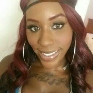 Meet your Posher, Desiree