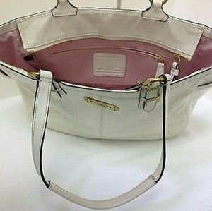 Coach Embossed Signature Tote F1946 On Sale!