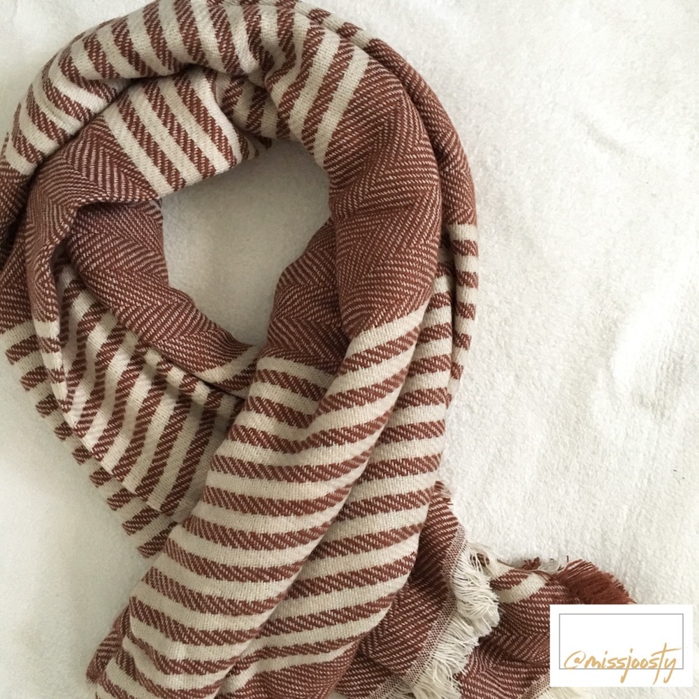 SALE 💝 Blanket Scarf NWT