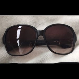 GUESS Sunglasses