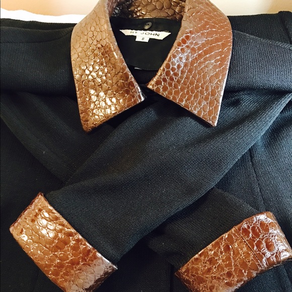 St. John Blazer 8 *Authentic* Black - Picture 3 of 5