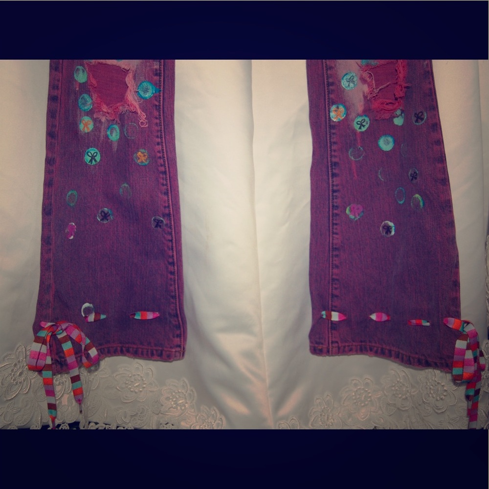 πHost Pickπ Bows & Polka Dot Hand Painted Jeans - Picture 3 of 4