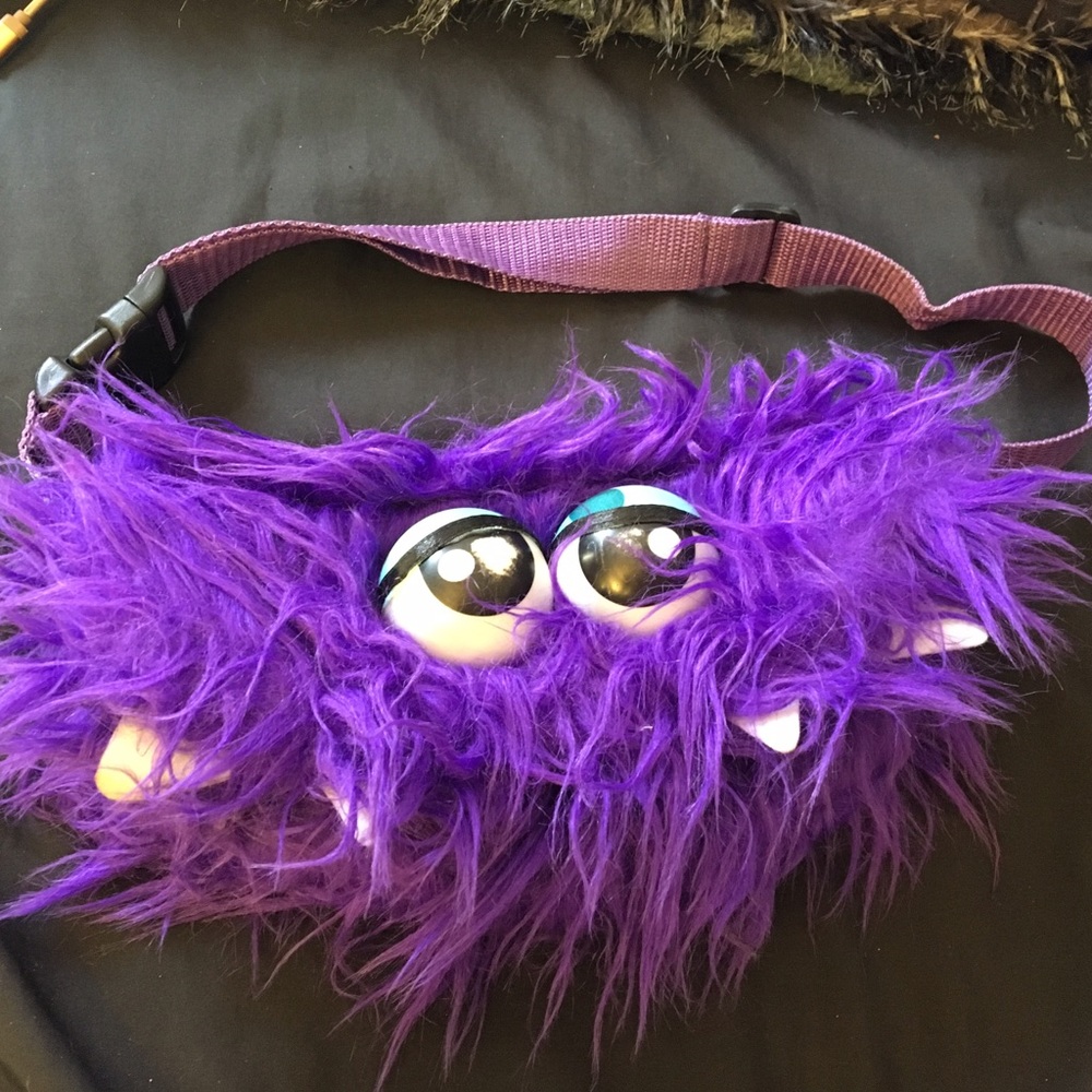 💢SOLD💢Fuzzy Monster Fanny Pack 💜