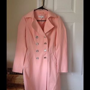 NWOT gorgeous trench coat