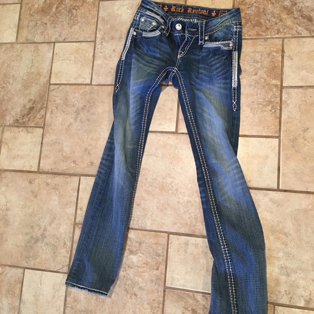 Size 24 Buckle Jeans