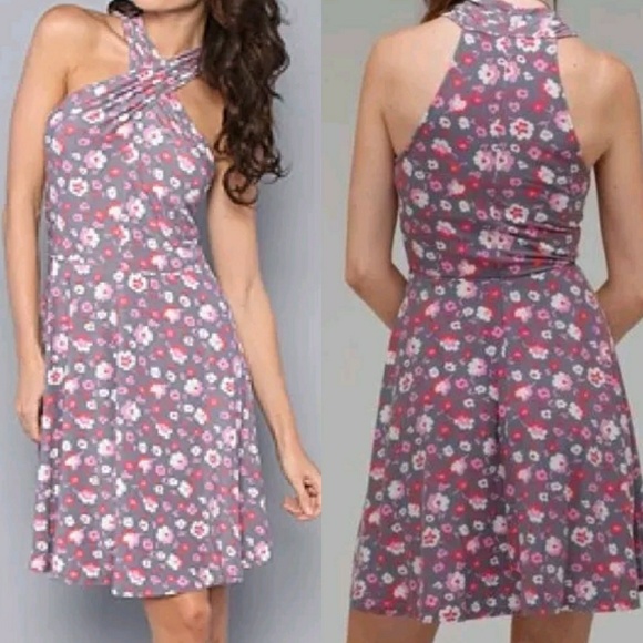 Free People Dresses & Skirts - Free People Gray and Floral NWT Dress