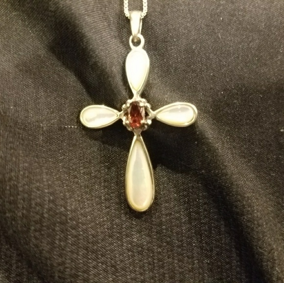 Women's cross necklace - Picture 1 of 2