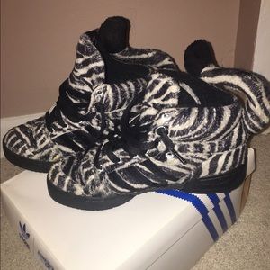JEREMY SCOTT ZEBRA