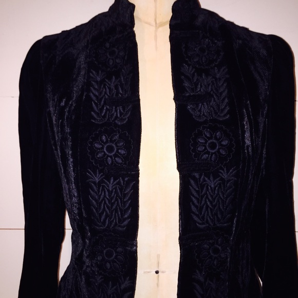 NFS BCBG Blazer & Skirt Set - Picture 2 of 7