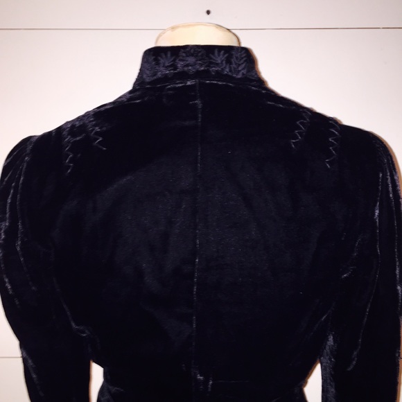 NFS BCBG Blazer & Skirt Set - Picture 4 of 7