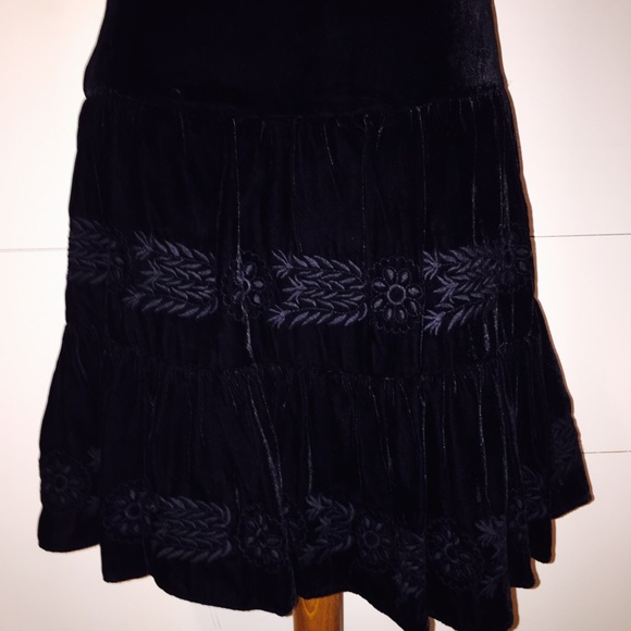 NFS BCBG Blazer & Skirt Set - Picture 5 of 7