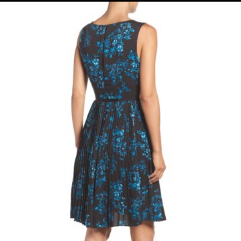 NWT Adrianna Papell Black Blue Flare Belted Dress - Picture 2 of 4