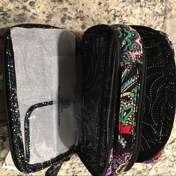 VERA BRADLEY COSMETIC CASE - Picture 3 of 5