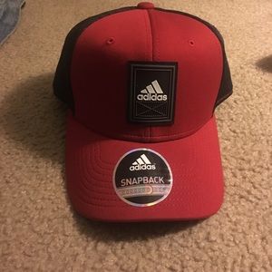 Adidas snap back
