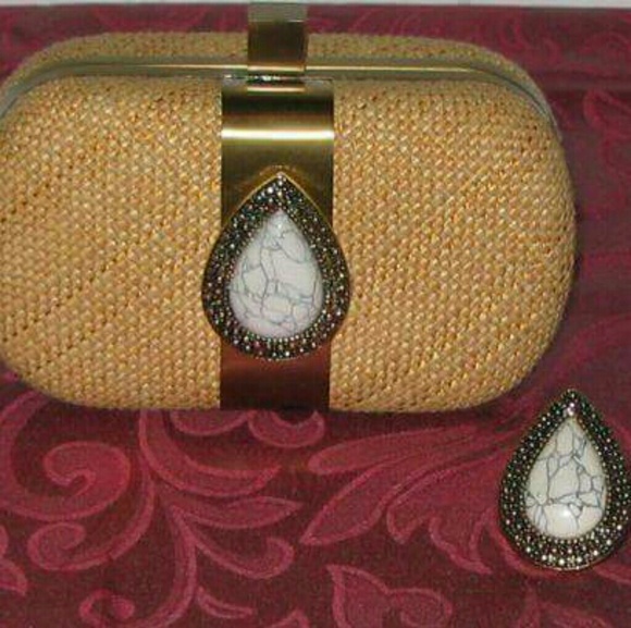 Samantha Wills Clutch and matching Bardot Ring - Picture 2 of 2