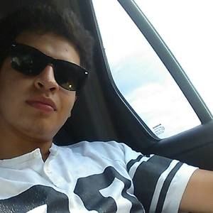 Meet your Posher, Ulises