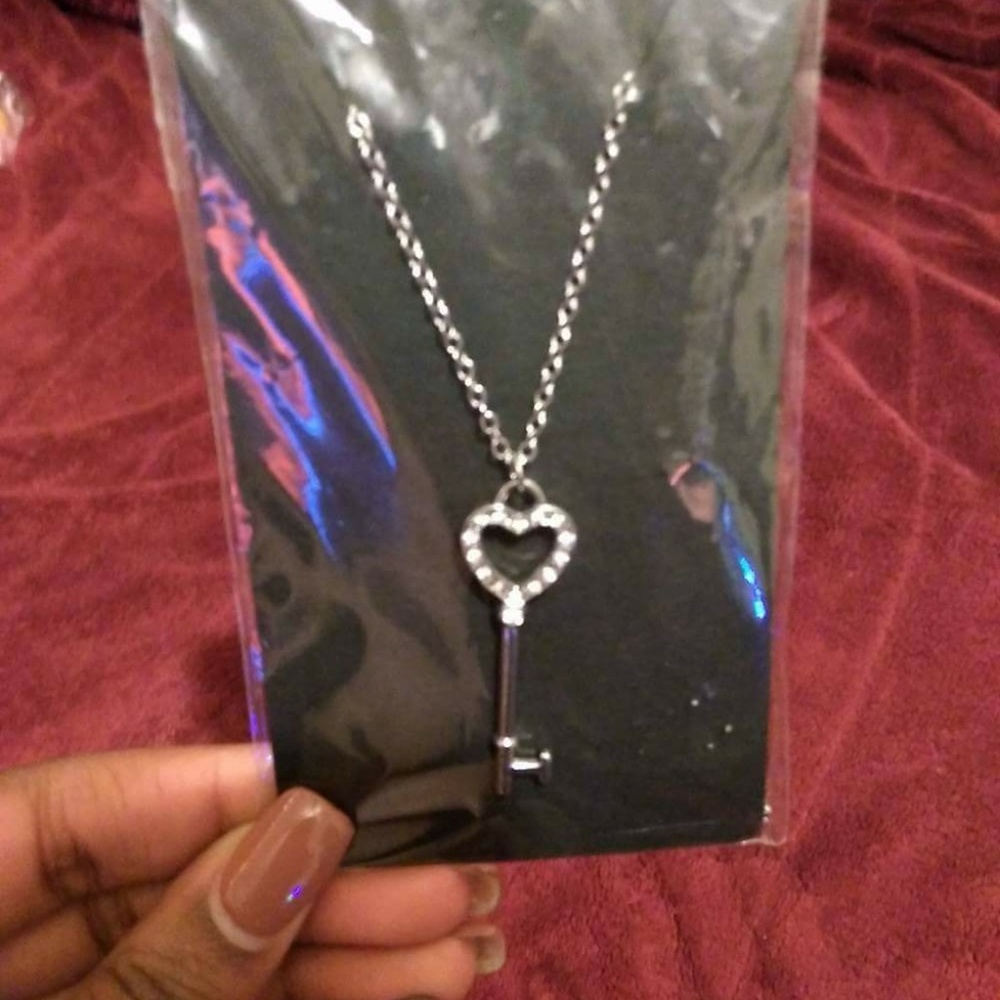 Silver heart key necklace