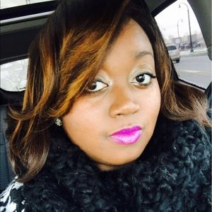 Meet your Posher, Sierra