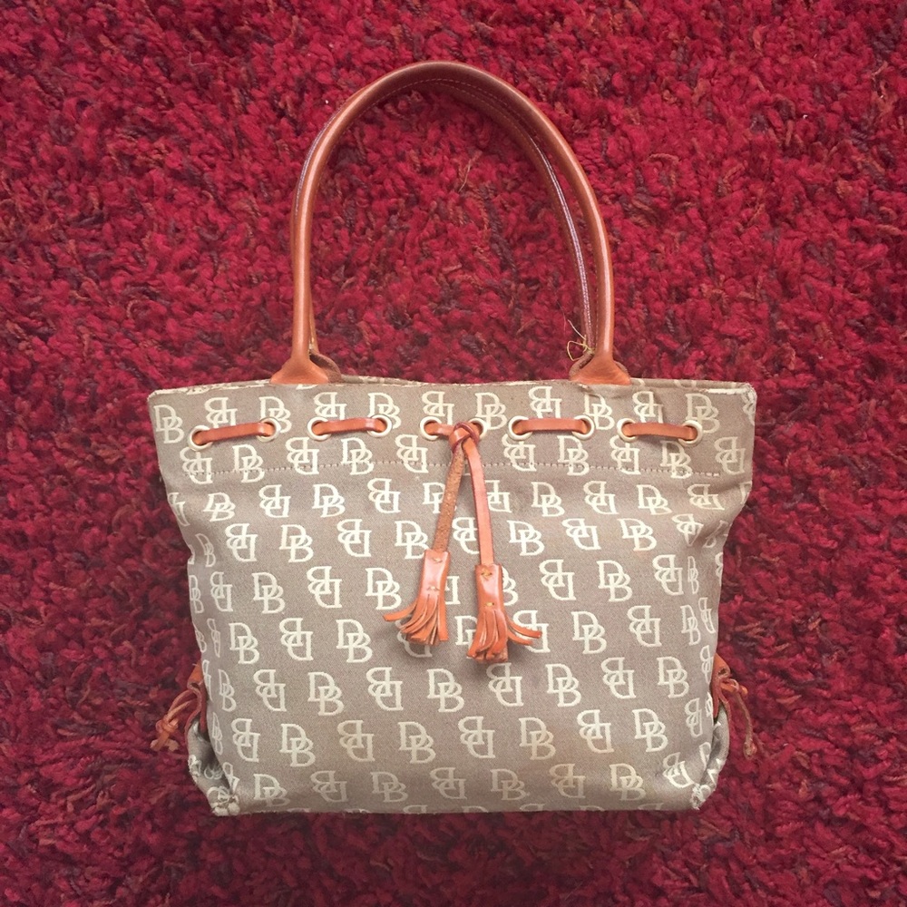 Dooney & Bourke Tote