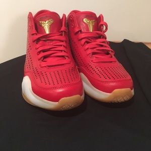 Nike Kobe X Mid EXT Brand New (Deadstock)