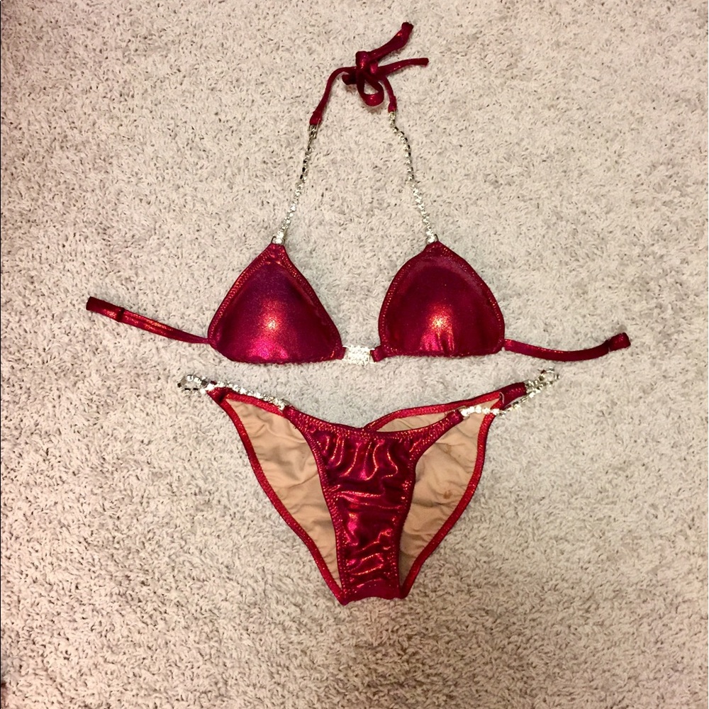 Beginner competition bikini (RUBY RED)!