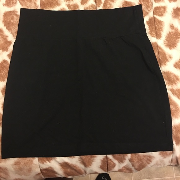 High waist Mini skirts - Picture 2 of 5