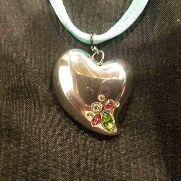 Women's heart necklace - Picture 1 of 2