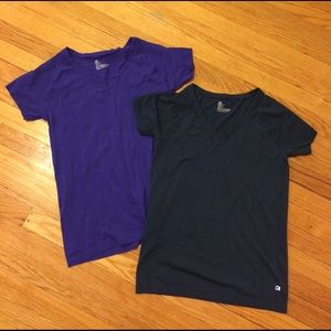 Two Gap Fit T-shirts