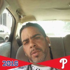 Meet your Posher, Santos