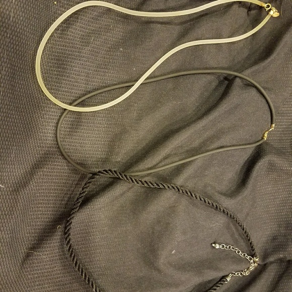 Women's necklaces - Picture 1 of 1