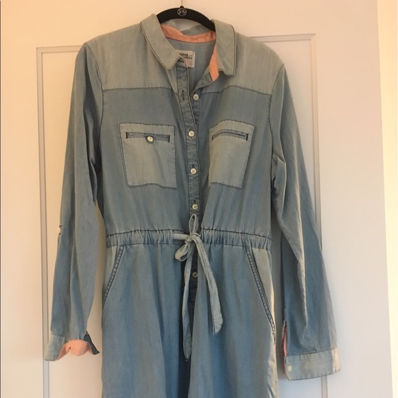 Anthropologie Holding Horses Chambray Shirtdress - Picture 2 of 6