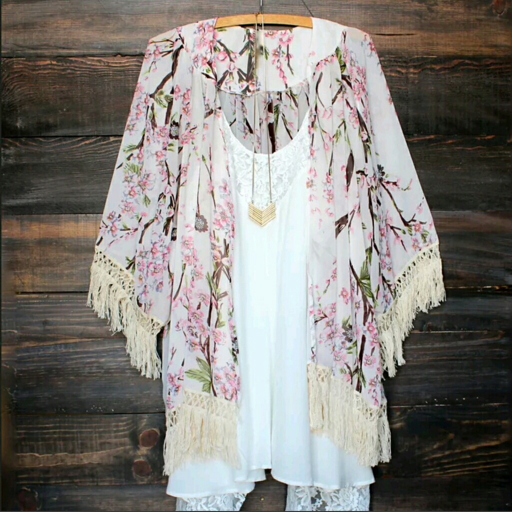 Pink floral fringe kimono