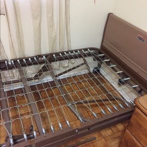 Hospital bed+New Mattres