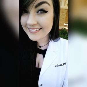 Meet your Posher, Valerie