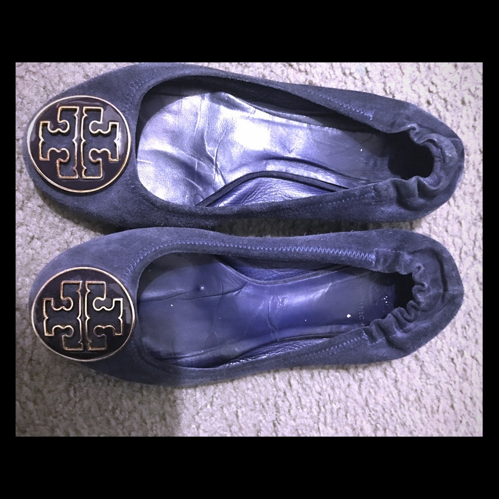 SOLD/Authentic Tory burch suede flats