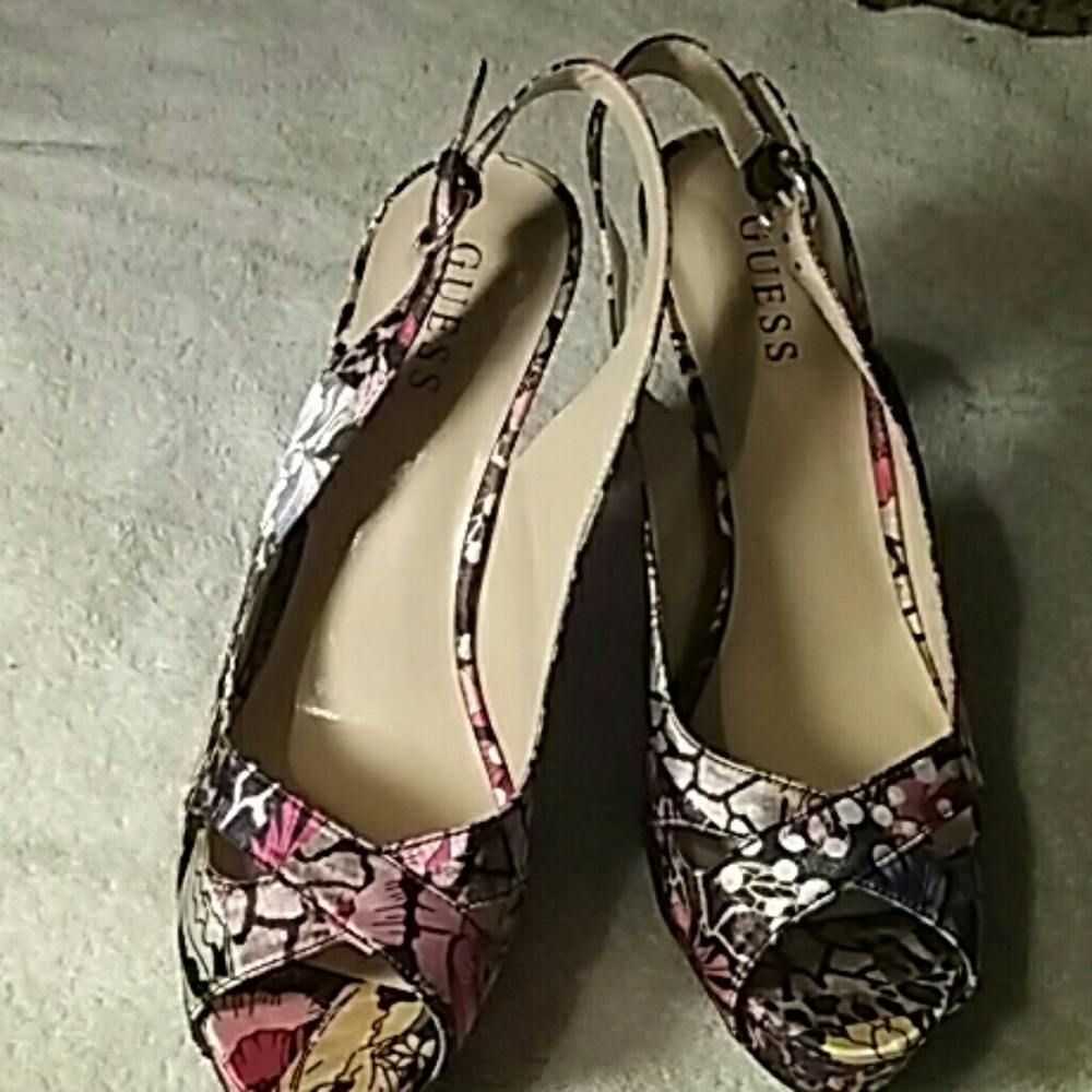 Ladies shoes
