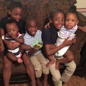 Meet your Posher, Lashona