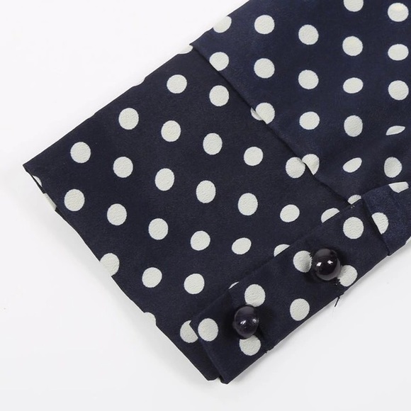 ✨Navy & White Polka Dot Keyhole Blouse✨ - Picture 4 of 4