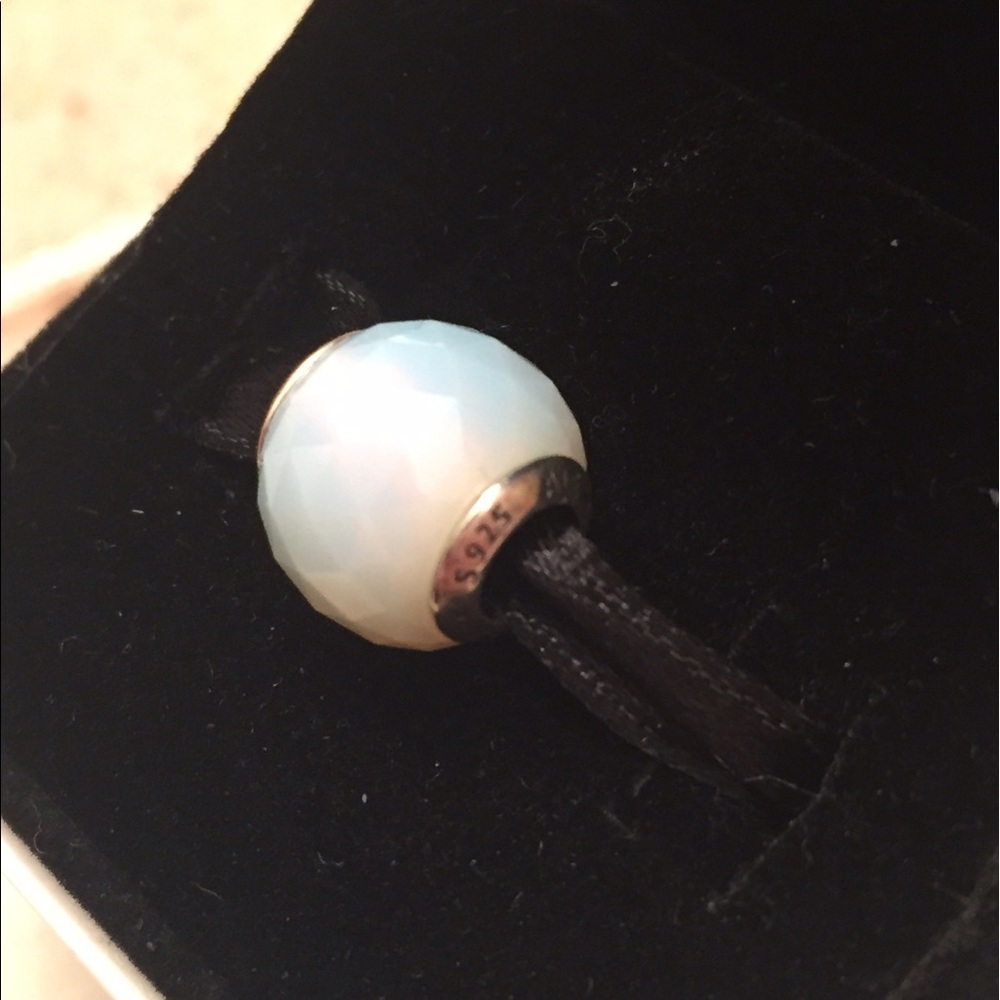 Authentic Pandora charm: geometric facets opal - Picture 2 of 4