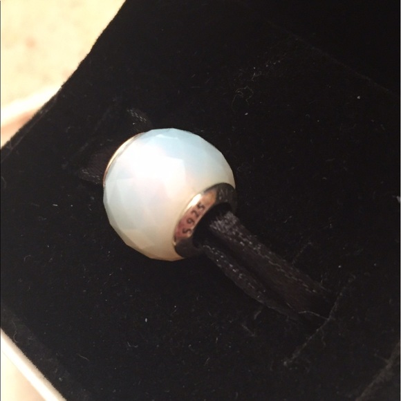 Authentic Pandora charm: geometric facets opal - Picture 2 of 4