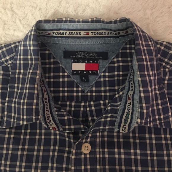 Tommy Hilfiger Jeans Button Down Shirt (Large) - Picture 5 of 8