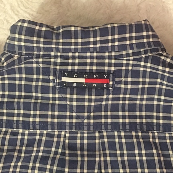 Tommy Hilfiger Jeans Button Down Shirt (Large) - Picture 8 of 8