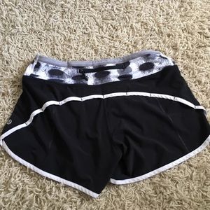 Black lululemon shorts size 4