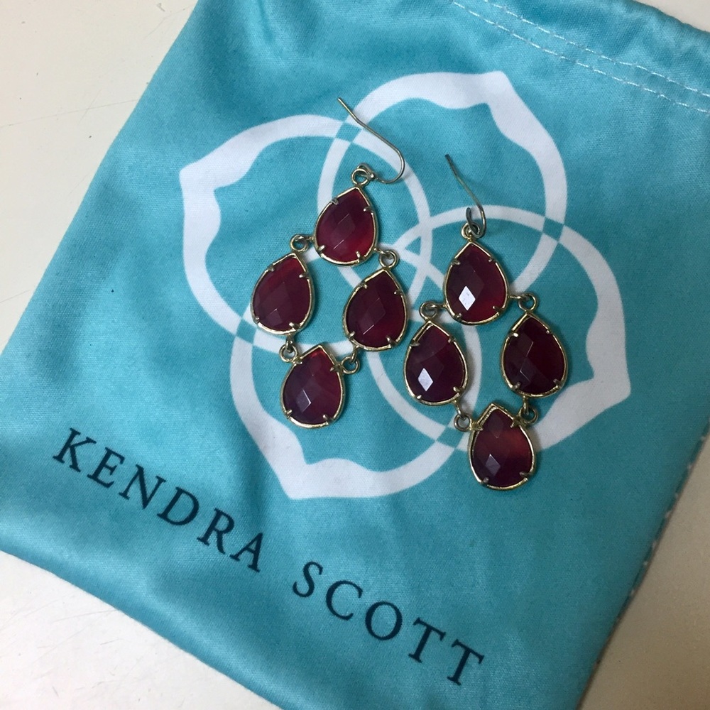 Chandelier style earings