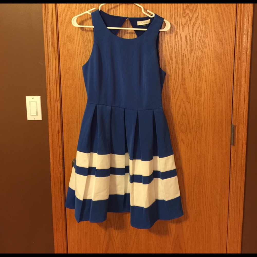 BNWT SUGARLIPS OPEN BACK DRESS SZ M