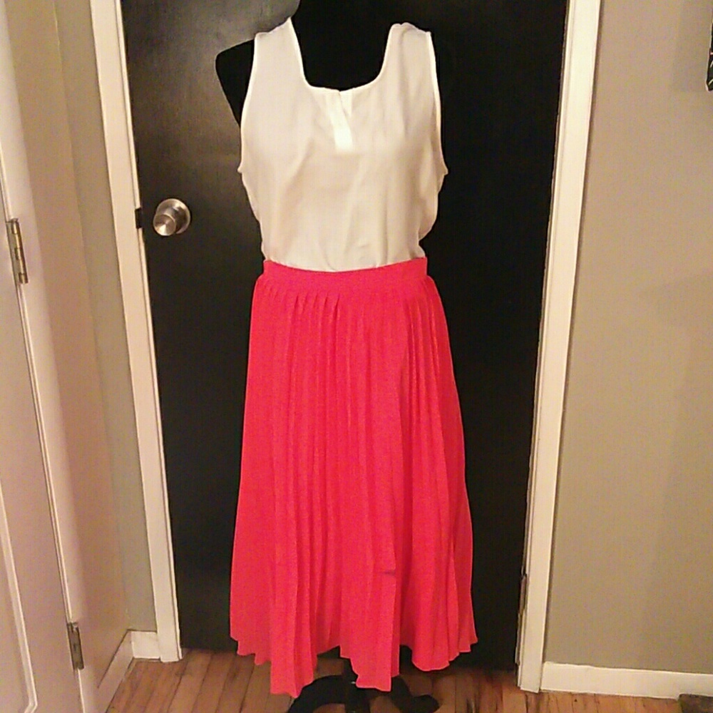 Coral Pleated Skirt