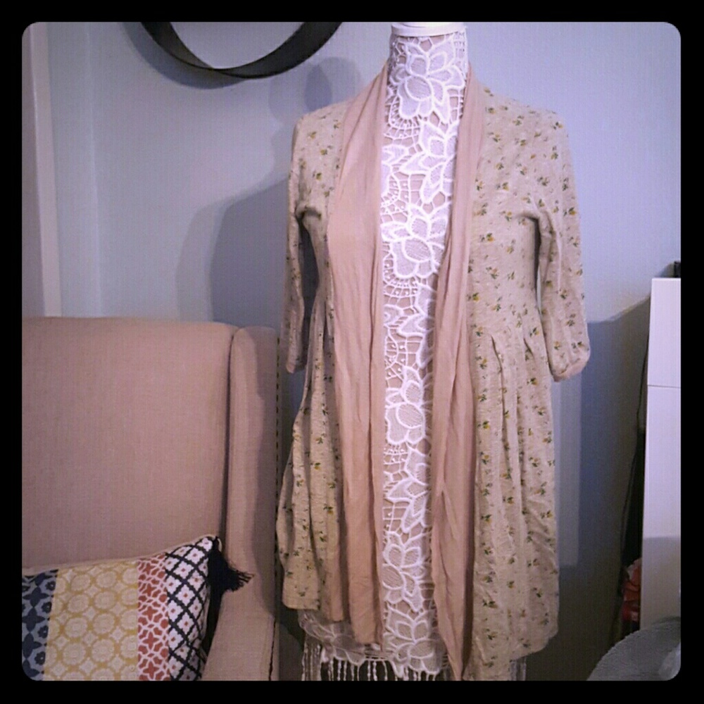 Kimchi Blue tan cardigan with little flowers